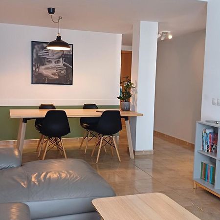 Modern House With 2 Bedrooms Near The Beach Castillo del Romeral Buitenkant foto