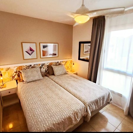 Modern House With 2 Bedrooms Near The Beach Castillo del Romeral Buitenkant foto
