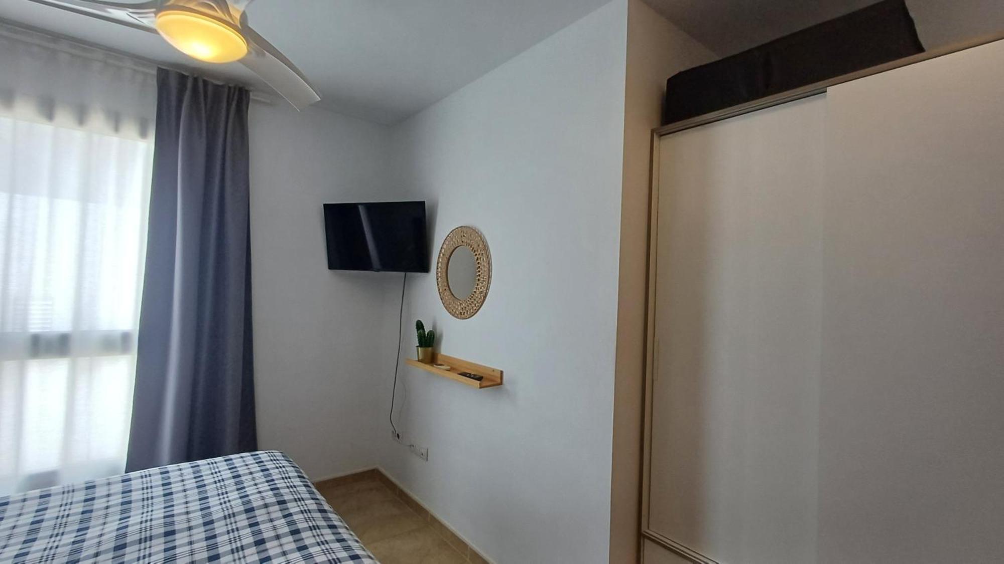 Modern House With 2 Bedrooms Near The Beach Castillo del Romeral Buitenkant foto